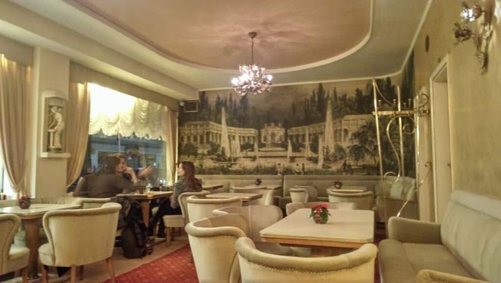 Cafe Jazmin: