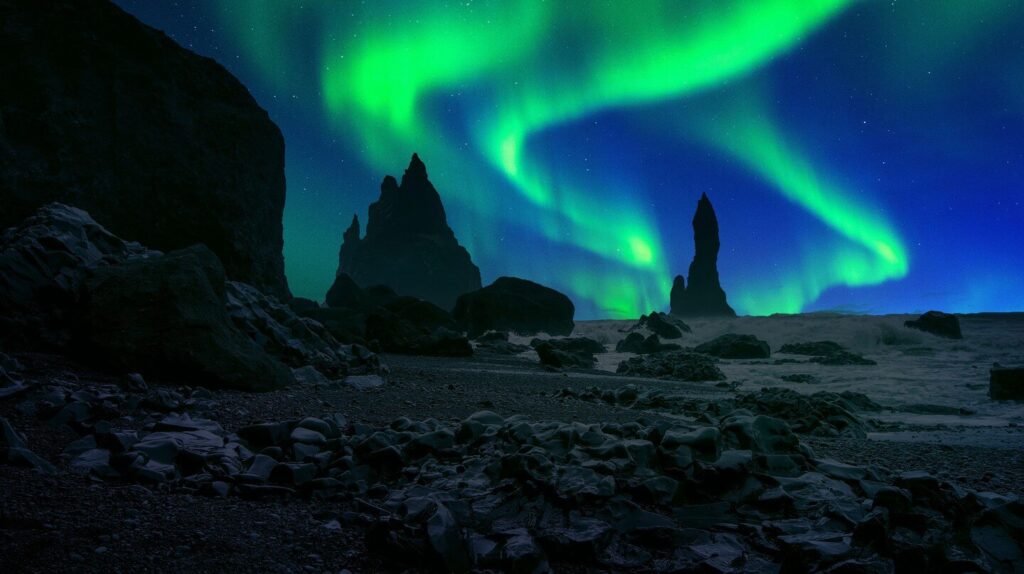 6 mejores lugares para ver auroras boreales en Islandia
