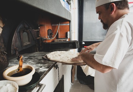 Schiacciata es la versión florentina del pan focaccia | © Antonio Gravante / Alamy